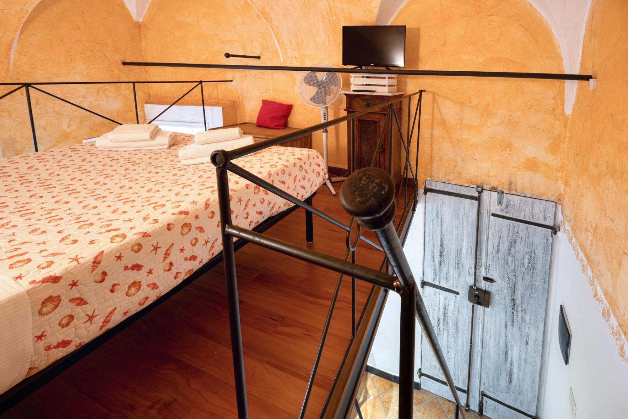 Mini Accommodation In Sanremo Liguria Eksteriør billede